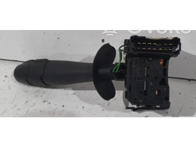 Ручка стеклоочистителей Renault Twingo II