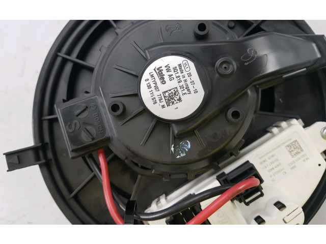 Вентилятор печки    5WB819015A, R0-1624J   Volkswagen Golf VIII