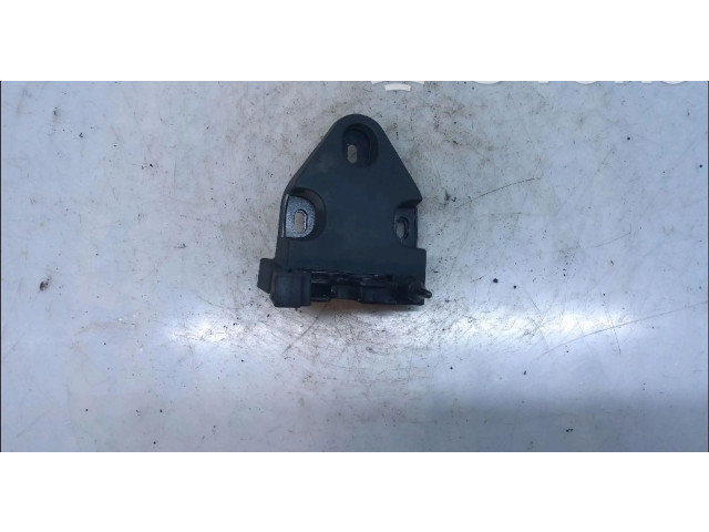 Замок багажника     Renault Trafic II (X83) 2002 - 2014 года