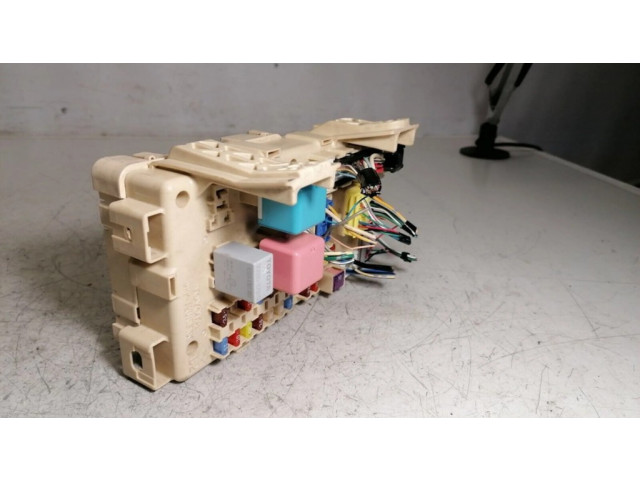 Блок предохранителей 892210F020 Toyota Corolla Verso AR10