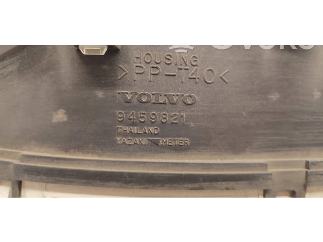 Панель приборов 9499671, 0195572   Volvo V70       
