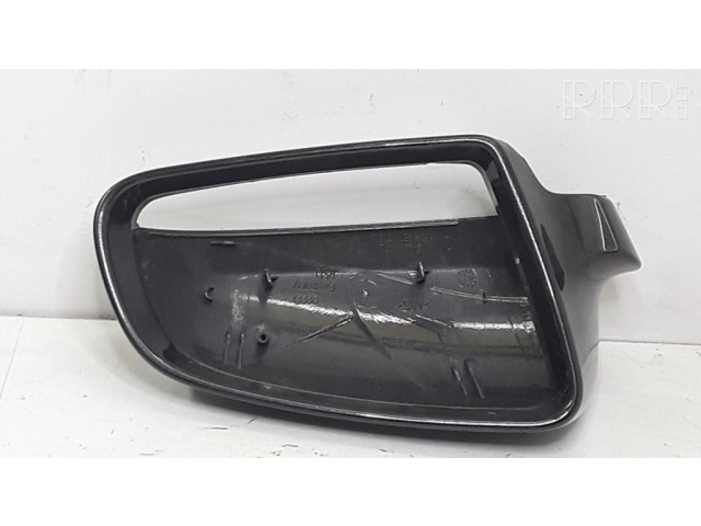 Пластиковая отделка зеркала