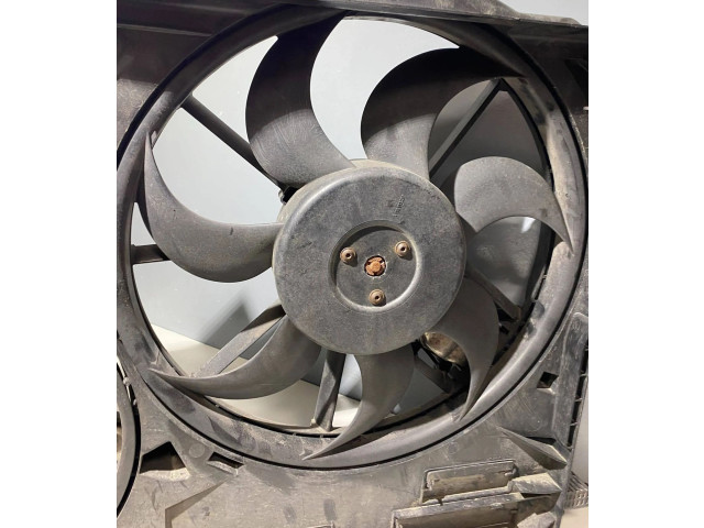 Вентилятор радиатора     30792924, 0936821    Volvo V70 