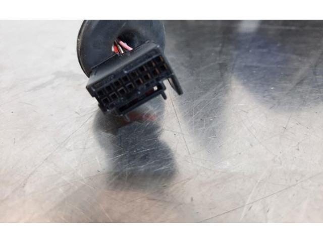 Зеркало электрическое Skoda Scala - года