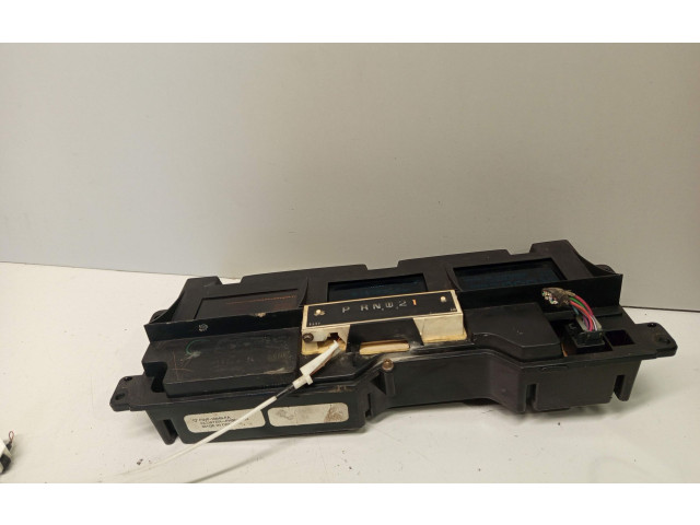 Přístrojová deska Lincoln Town Car 1994 F3VF10849FA