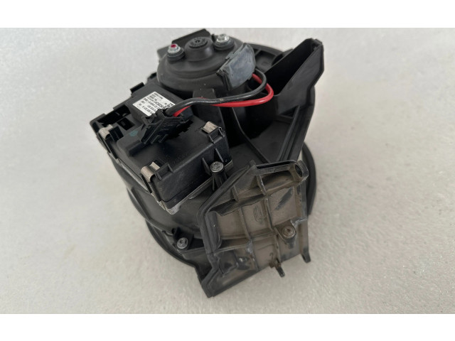 Вентилятор печки    4f0820020a, 4F0820521A   Audi A6 S6 C6 4F