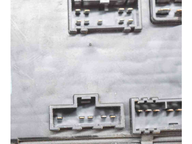   Pojistková skříňka MB649041   Dodge Stealth 1991