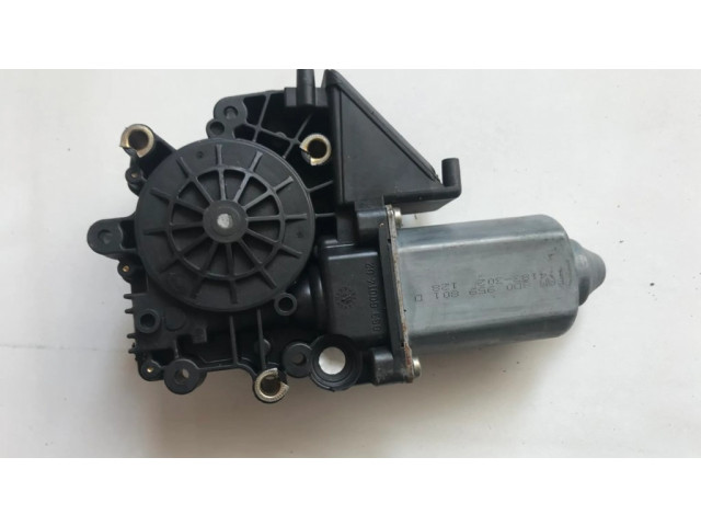 Передний двигатель механизма для подъема окон