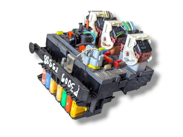 Pojistková skříňka Řídící jednotka BSM 9675877980   Peugeot 3008 I 2012