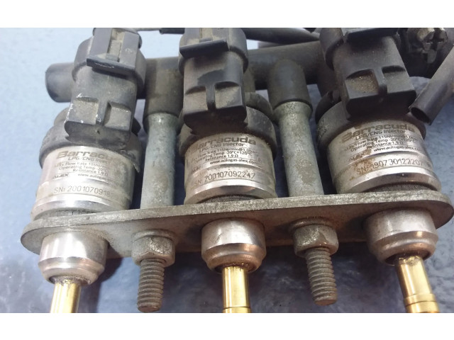 Топливная рампа 67R-016407, 67R-016407   Audi A6 S6 C5 4B   для двигателя AGA