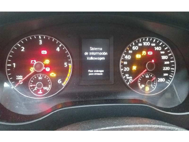 Спидометр (приборный щиток)    5C6920872A, A2C80008100   Volkswagen Jetta VI