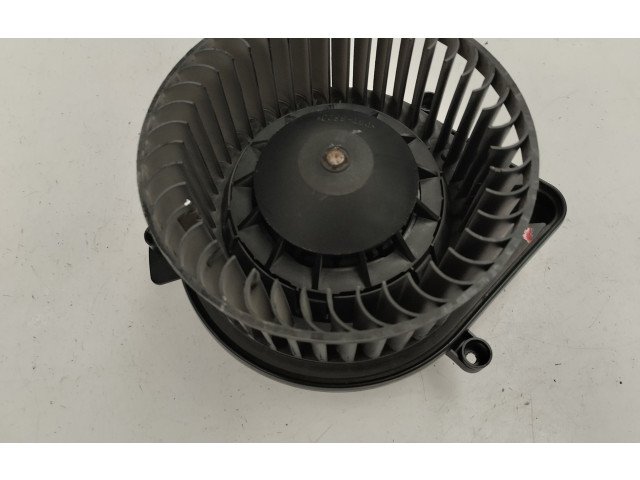 Вентилятор печки 8E1820021E Audi A4 Allroad