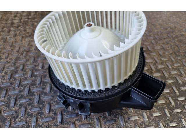 Вентилятор печки F011500123, 0130309504 Volvo XC60