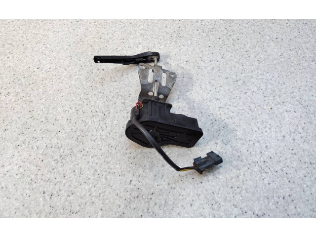 Моторчик стеклоочистителя 0390206949 Saab 9-5