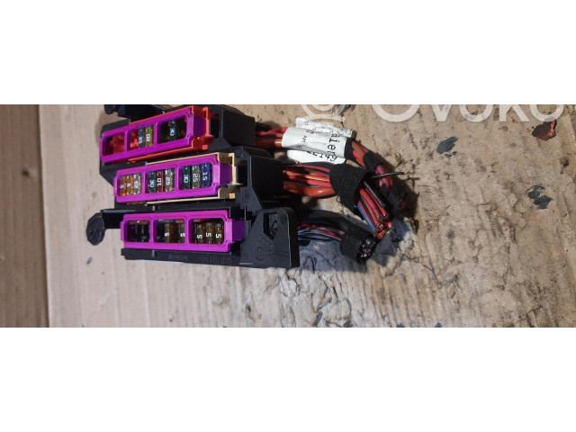 Блок предохранителей 8K0971845 Audi Q5 SQ5