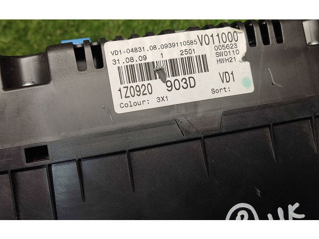 Панель приборов 1Z0920903D Skoda Octavia Mk2 (1Z)