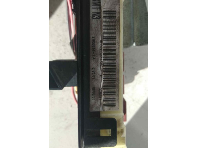 Блок предохранителей 21656614 Renault Clio II