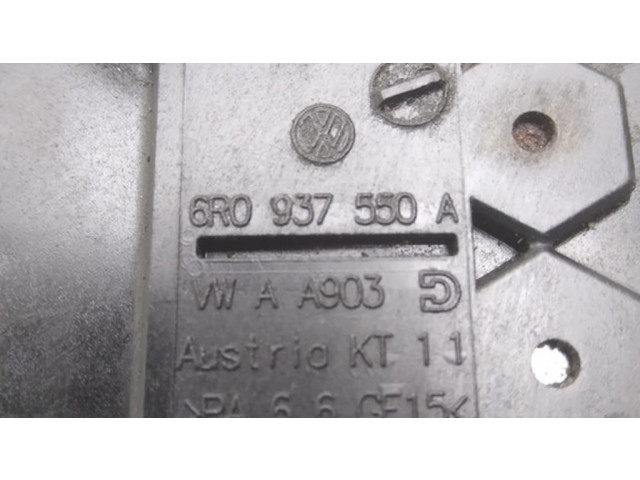   Pojistková skříňka 6R0937550A   Audi A1 2011