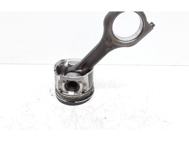 Píst 75L101 Volvo V40 D4162T