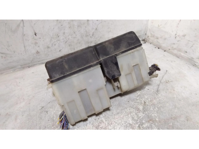 Блок предохранителей C23566760   Mazda 5    