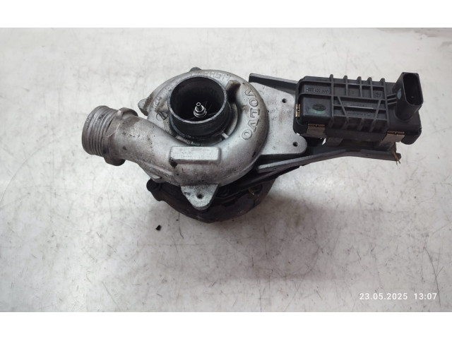 Turbodmychadlo Турбина 30757080 Volvo XC90 D5244T4
