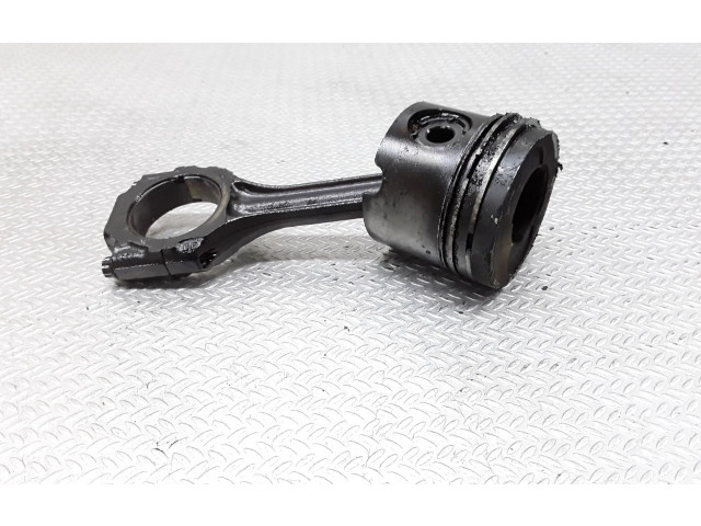  Поршень с шатуном -   Volvo V70  