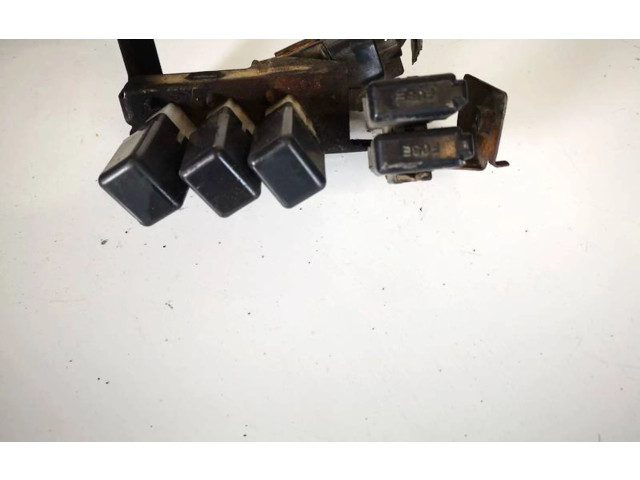 Ящик предохранителей (комплект) Mitsubishi Pajero Sport I  1996 - 2008 года       