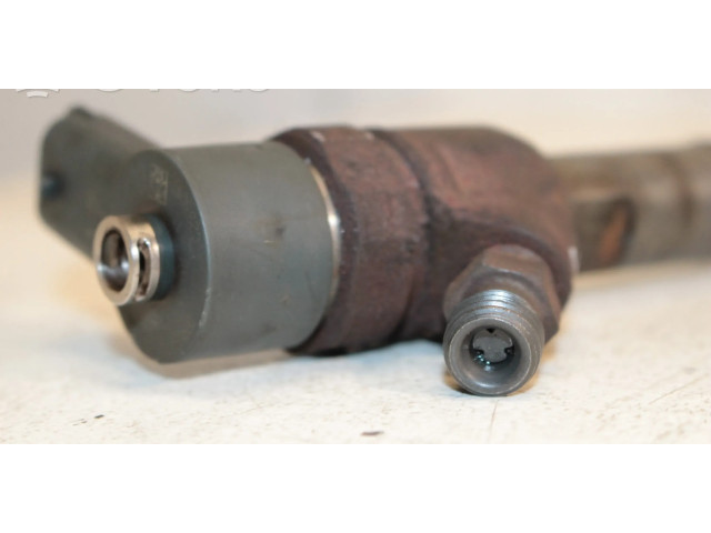 Vstřikovač 33800-2A800, 0445110411 Hyundai i40 pro naftový motor 1.7 Dyzelis