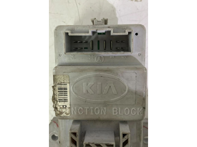 Блок предохранителей 911703E900   KIA Sorento    