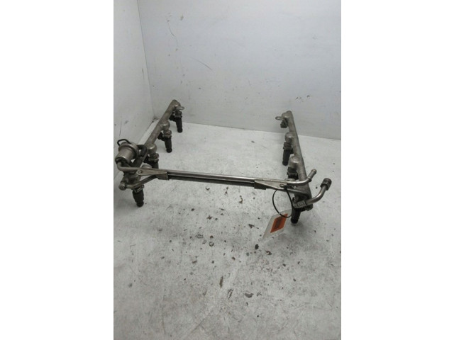 Vstřikovací lišta 077133681AA Audi A8 S8 D3 4E