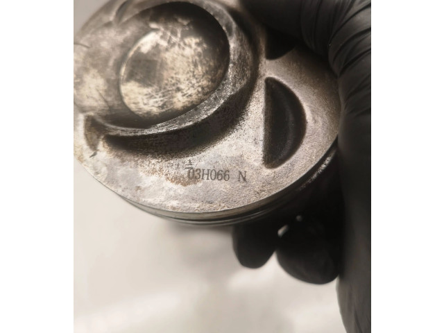  Поршень с шатуном Bwa 03H066N  Volkswagen PASSAT CC  