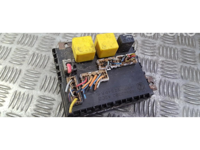 Блок предохранителей  46443390   Fiat Marea    