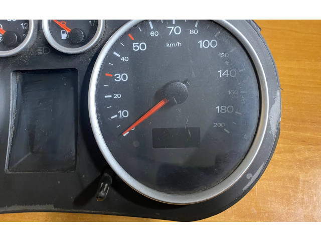 Панель приборов 81117994 Audi A2