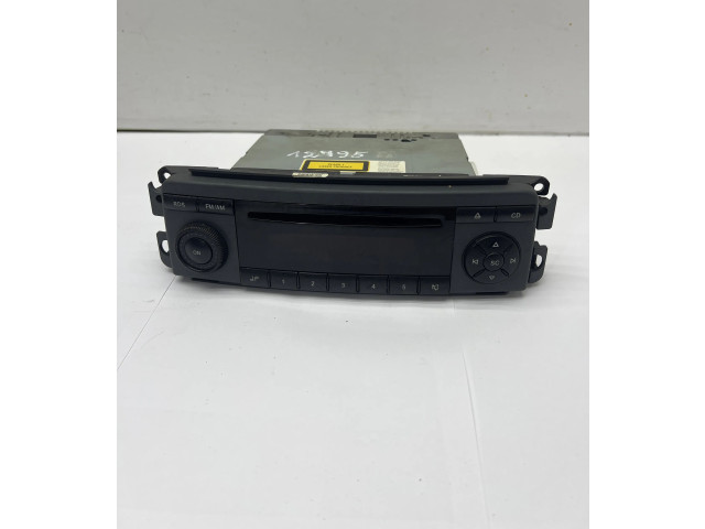 Радио/ проигрыватель CD/DVD / навигация