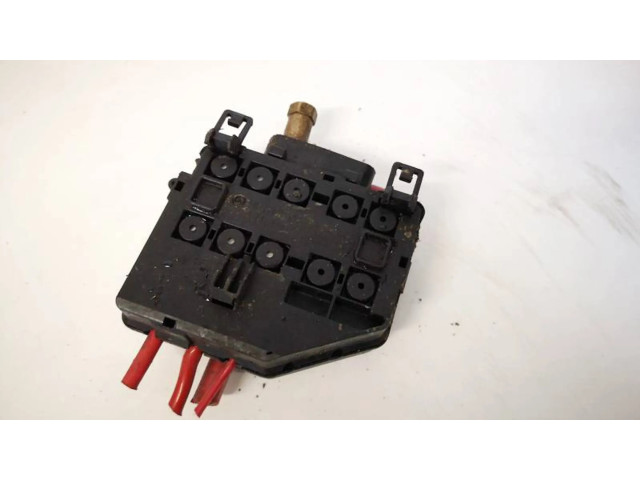 Блок предохранителей  A1645400050   Mercedes-Benz R W251    