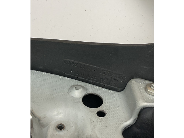 Pojistková skříňka Руль Mercedes-Benz E W211 2004