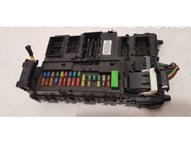   Pojistková skříňka FU5T-15604   Ford Mondeo MK  2017