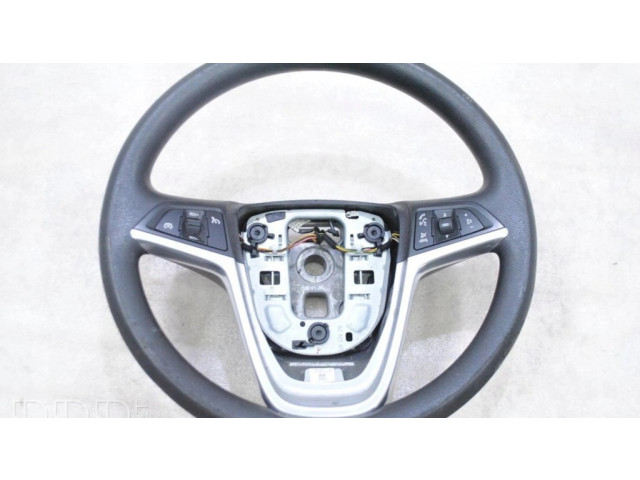 Руль Opel Meriva B  2010-2016 года 13305814      