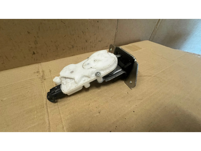 Zámek zadních dveří Mitsubishi ASX 2013