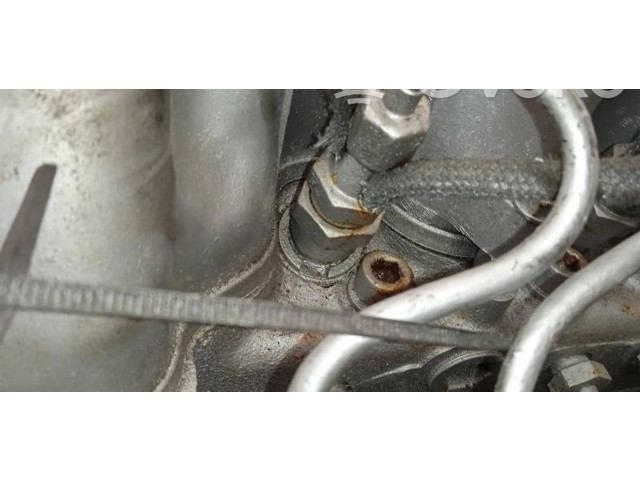 Форсунка     Mercedes-Benz W123   