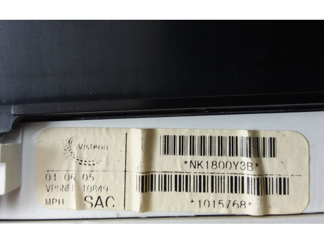 Přístrojová deska Nissan Navara D40 2006 VP5NFF10849, 24810EB22C