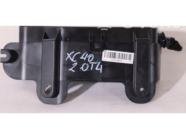 Блок предохранителей 31473883 Volvo XC40