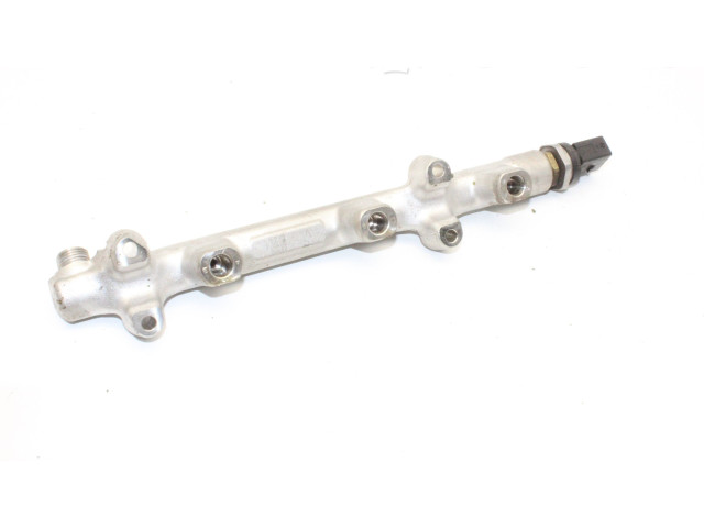 Топливная рампа 05C133320A Skoda Scala