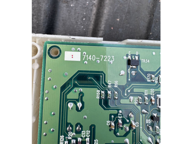 Блок предохранителей 90987, 9098702016   Lexus LS 430    