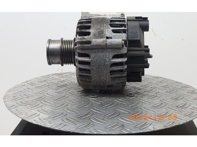 Генератор 04E903015   Volkswagen Golf VII      