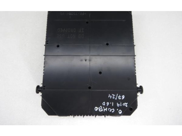 Ручка стеклоочистителей 983070768000, BSIEL3CEM00 Opel Combo E