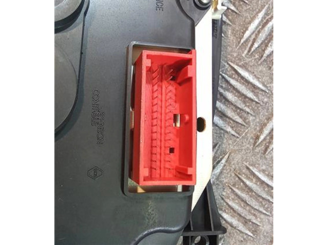 Панель приборов P8200451344, 281125870   Renault Clio II       