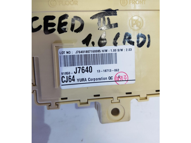 Блок предохранителей  91950-J7640   KIA Ceed    