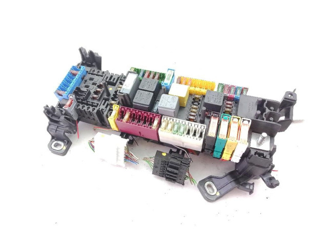   Pojistková skříňka A2469067200   Mercedes-Benz GLA W156 2013