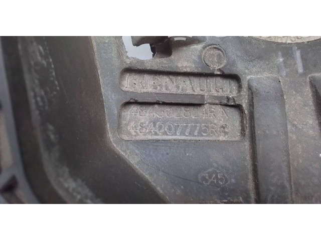 Руль Dacia Duster   -  года 484007775R      